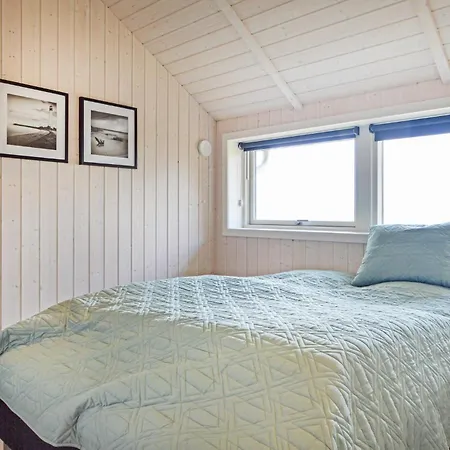 Three-bedroom In * Sjolund