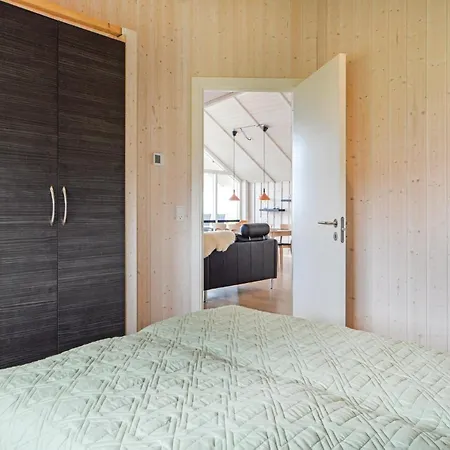 Stunning Home In Sjolund Casa vacanze *